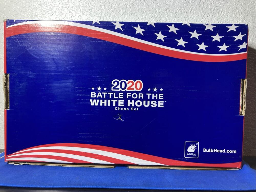 2020 Battle For The White House Chess Set Original w/Empty Democrat Podiums NOB